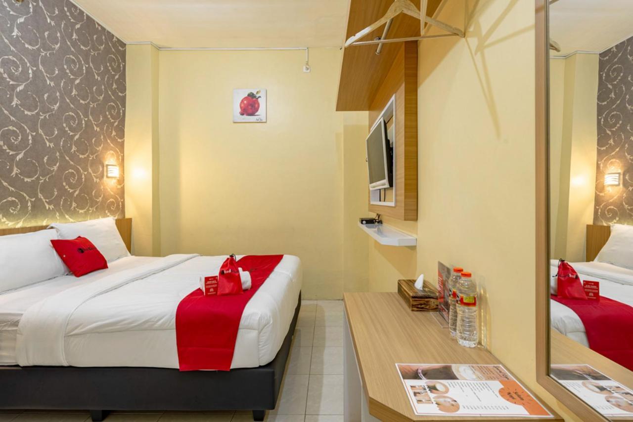 Reddoorz Near Dino Park Hotel Malang Exterior photo