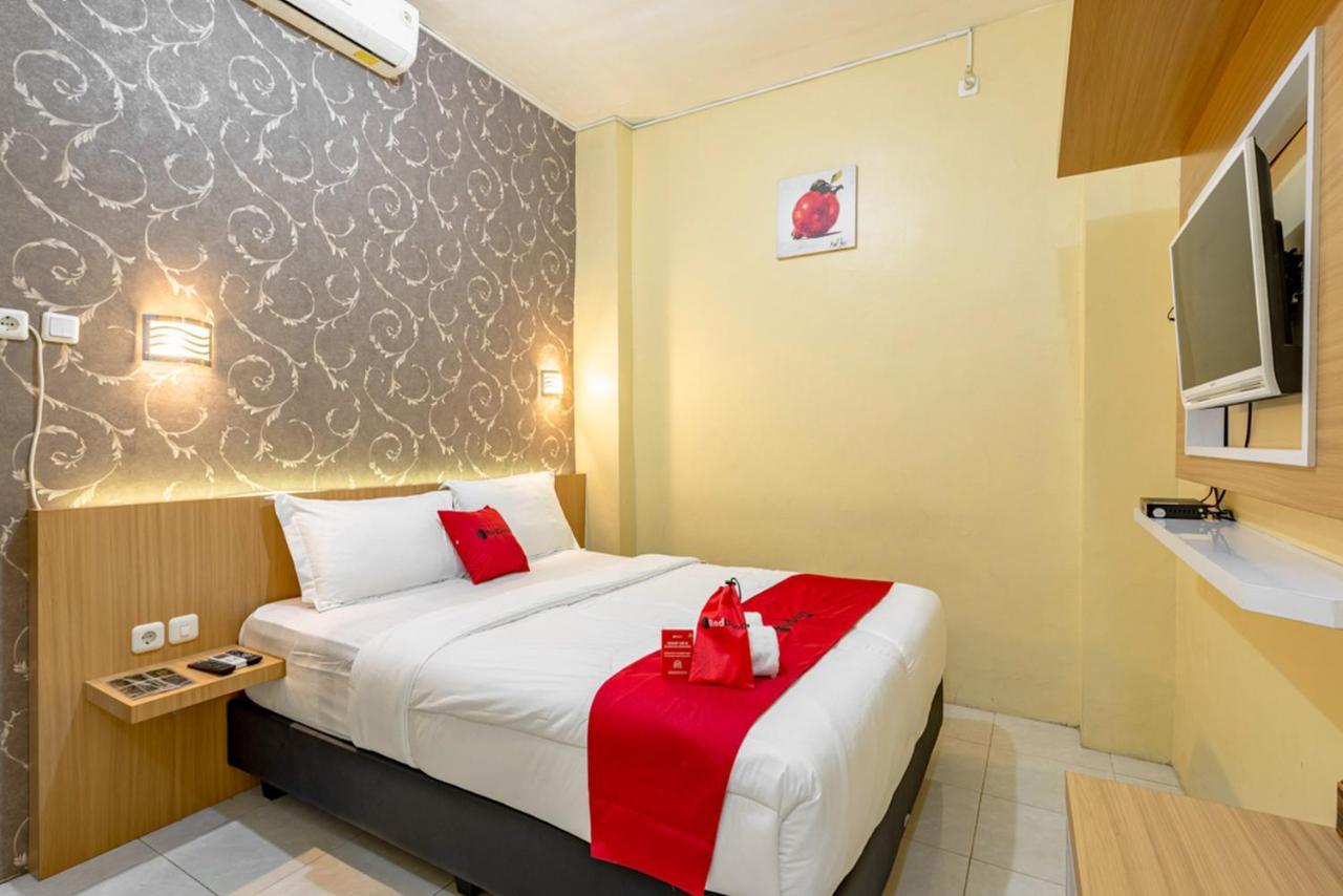 Reddoorz Near Dino Park Hotel Malang Exterior photo
